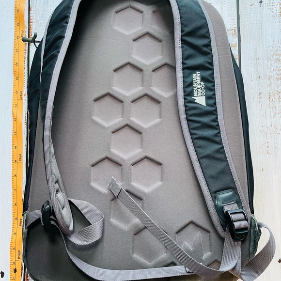 MEC Laptop Backpack - Picture 2 of 5